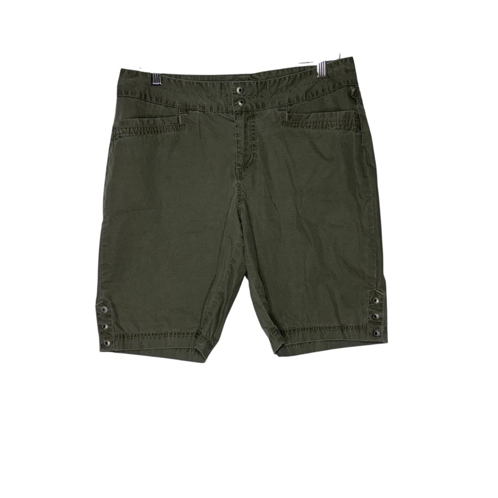 Columbia Green Flat Front Shorts Size 10‎